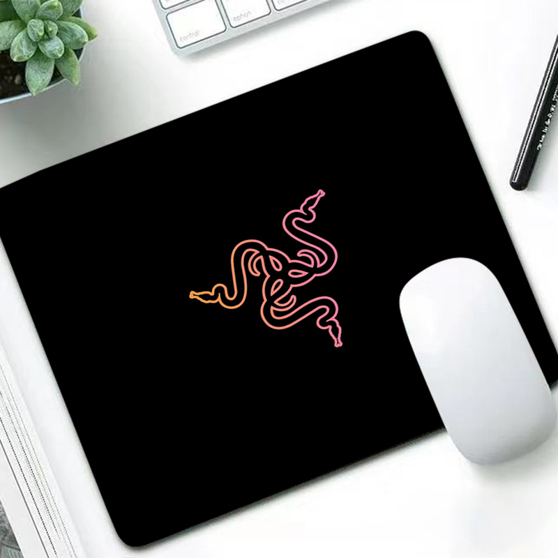 Gaming Keyboard Easy To Clean - Razer Luxury Mouse Pad Anime Gamer